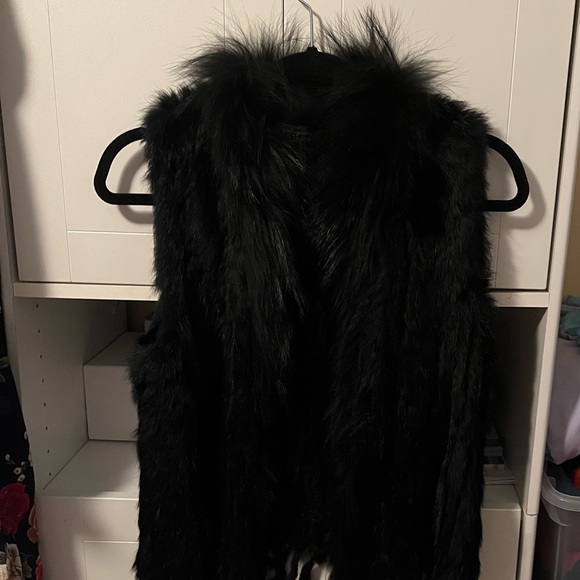 Dolce Cabo Black Knit Fur Vest - Picture 7 of 7